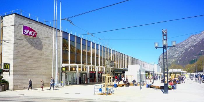 Gare de Grenoble - Coque équipement de la personne